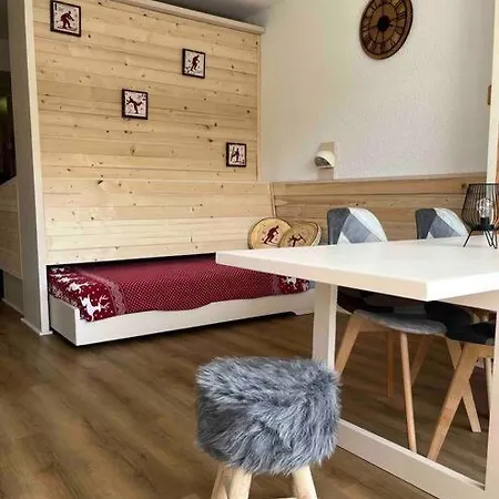 Au Pied Des Pistes -